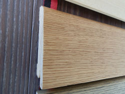 Плинтус шпон